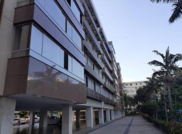 Apartamento de 4 quartos, Brasília · APARTAMENTO COM 197M², 4 QUARTOS, 1 SUÍTE, DCE, MARCENARIA COMPLETA.