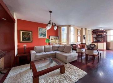 8e79ed3fc0f41f45d795eaf0480763fc33a0b147 · Apartamento no Centro de Florianópolis com 4 quartos e 2 vagas.