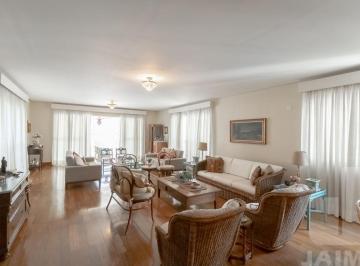 Apartamento · 304m² · 4 Quartos · 4 Vagas · Apartamento em Higienópolis 4 suítes e 4 vagas em rua Arborizada