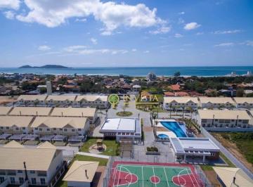 f457df6748f5488490a850018e682cd5689103dd · Casa com 3 quartos em condomínio fechado no Morro das Pedras - Florianópolis.