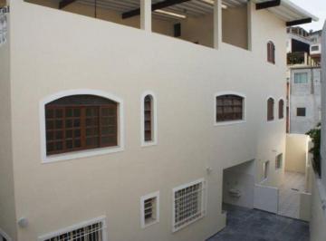 Casa · 476m² · 8 Quartos · 5 Vagas · Predio com 4 Casas mais uma area livre de 6 por 19 metros