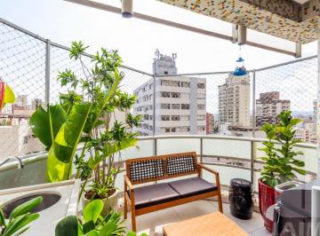 Apartamento · 170m² · 3 Quartos · 3 Vagas · Sinta-se numa casa em Higienópolis! Duplex charmoso com varanda, 3 suítes e prédio com piscina