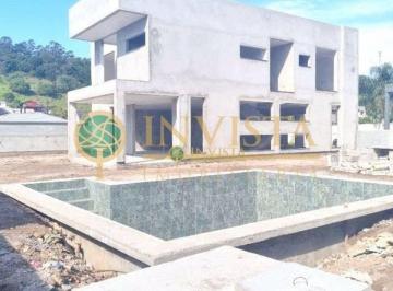 71e25223861742811c396c3f4a135c79f924c854 · Casa com 5 quartos e piscina na Praia da Cachoeira do Bom Jesus, em Florianópolis.