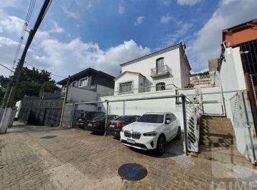 Comercial · 332m² · 4 Quartos · 5 Vagas · Casa assobradada em frente ao Estádio do Pacaembu, com 332m2 de área construida e 481m2 de terreno