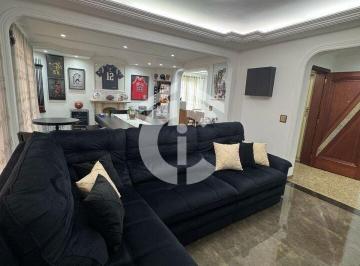 Apartamento · 240m² · 4 Quartos · 3 Vagas · Apartamento à venda na Vila Prudente | 4 quartos e 3 vagas, 240m²!