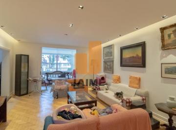 Apartamento · 180m² · 2 Quartos · 1 Vaga · Apartamento totalmente reformado, próximo ao Shopping Higienópolis.