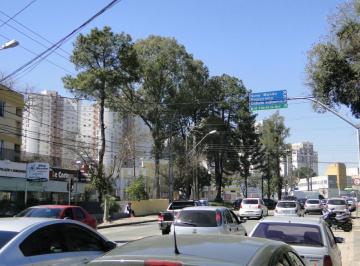 FRENTE DO IMÓVEL · CASA COMERCIAL PORTÃO 5 QUARTOS 4 VAGAS  EM PLENA AVENIDA ARTHUR BERNADES