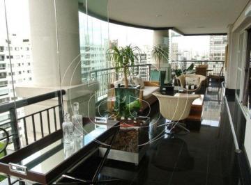 Apartamento · 300m² · 4 Quartos · 5 Vagas · Moema Índios andar alto.