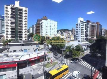 dca3999b36c9450c93f407f834df3a2954c54886 · Sala Comercial com 55m² - À venda no Centro de Florianópolis.