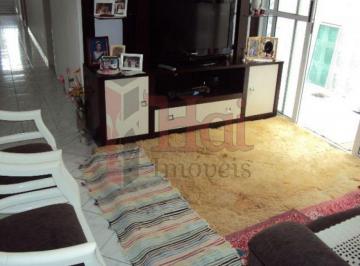 Casa · 135m² · 3 Quartos · CASA TÉRREA EM ÓTIMAS CONDIÇÕES