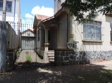 Casa de 4 quartos, Curitiba · ALUGA-SE EXCELENTE CASA NO REBOUÇAS