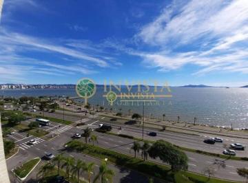7ee7dca762ab5bae25969440f051435f5e74b59d · À venda | 218 m², Frente Beira-Mar Norte, 3 quartos e 2 vagas - Centro, em Florianópolis.