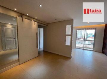 81fe8ed9acd77b390ce5a1e46100d356d3ec1cfa · 3 Dormti/ Suite / 2 vagas
