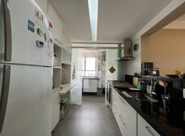 Apartamento · 65m² · 2 Quartos · 1 Vaga · Apartamento de 2 suítes, com garagem, em Higienópolis