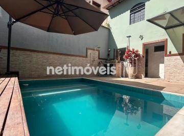 effce461-48ab-4499-969c-89a59ffbf9fb.webp · Casa à Venda, Alto Caiçaras, Belo Horizonte