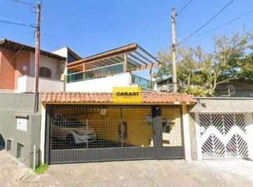 Casa · 203m² · 3 Quartos · Sobrado com Suíte, Churrasqueira e 2 Vagas – Aceita FGTS