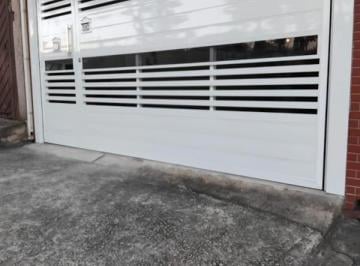 Photo 1 · Sobrado com 3 Dormitórios e Suíte com Closet – Próximo à Av. José Odorizzi | SBC