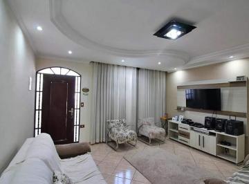 Photo 1 · Sobrado Impecável à Venda – 3 Dormitórios, Varanda, Espaço Gourmet e Garagem par