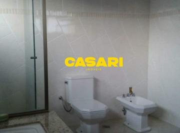 Casa · 333m² · 3 Quartos · 4 Vagas · Sobrado com 3 Suítes à Venda em São Bernardo do Campo – 1 Suíte com Hidro, Closet e 4 Vagas