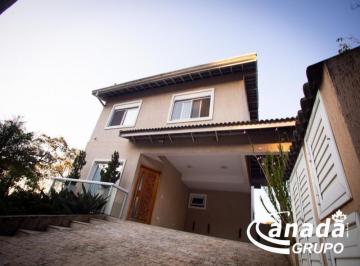 Casa · 439m² · 3 Quartos · 2 Vagas · Sobrado com 3 dormitórios em Itapevi