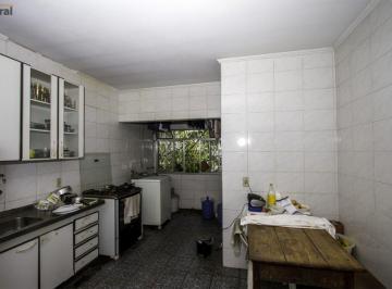 Casa · 200m² · 4 Quartos · 6 Vagas · Lindo sobrado - vaga para 7 carros