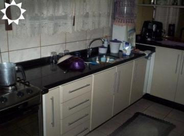 COZINHA * · Imperdível! Casa à venda em Osasco-SP, Bela Vista: 3 quartos, 1 sala, 2 banheiros, 4 vagas de garage
