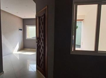 Casa · 96m² · 3 Quartos · 2 Vagas · Condomínio de 4 Sobrados com 3 Suítes na Cidade Ademar.