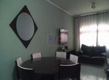 Casa · 205m² · 3 Quartos · Casa com 3 dormitorios , 5 vagas e salão coberto na frente ZN Vila Sabrina!