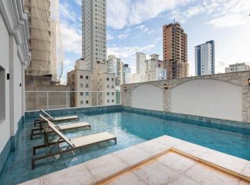 Foto 01 · LINDÍSSIMO APARTAMENTO MOBILIADO E DECORADO NO PIONEIROS EM BALNEÁRIO CAMBORIÚ. ACEITA PERMUTA
