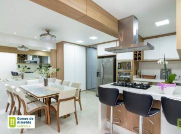 Casa · 140m² · 3 Quartos · 3 Vagas · LINDO SOBRADO EM CONDOMÍNIO FECHADO!