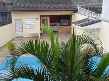 Casa · 352m² · 4 Quartos · 5 Vagas · Térrea 4 suítes Irmãos Arnoni