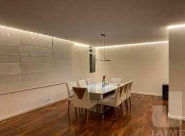 Apartamento · 190m² · 3 Quartos · 2 Vagas · Apartamento reformado com 3 dormitórios, andar baixo e 2 vagas.