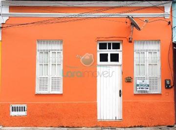 Casa · 70m² · 2 Quartos · Casa Térrea em Centro - Macaé, RJ