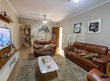v8082a.jpg · Casa à venda no Vila Yolanda com 4 quartos