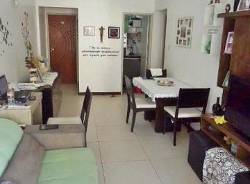 Apartamento de 2 quartos, Salvador · Costal Azul-Ótimo2/4 ,89 m2, depedência,garagem.Excelente prédio!PróximoaAlpha!