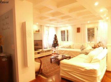 Casa · 275m² · 4 Quartos · 4 Vagas · Excelente sobrado em condomínio de alto padrão.