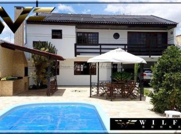Casa · 252m² · 2 Quartos · 7 Vagas · CASA COM 252M² NO BAIRRO PINEVILLE EM PINHAS!