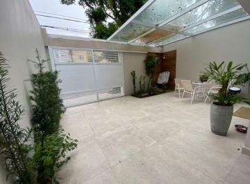 Casa · 185m² · 3 Quartos · 2 Vagas · Casa na Ponta da Praia em Santos 