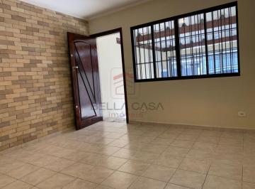 Casa · 90m² · 2 Quartos · 1 Vaga · Casa térrea reformada na Vila Prudente com 2 dormitórios e 1 vaga.