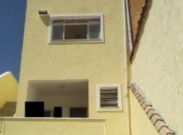 Casa · 200m² · 3 Quartos · 2 Vagas · Ótimo sobrado próximo ao horto florestal.