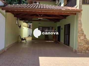 Casa · 250m² · 3 Quartos · 8 Vagas · Imperdível casa à venda em Ubatuba-SP, Centro: 3 quartos, 1 sala, 4 banheiros, 8 vagas, 250 m² de ár