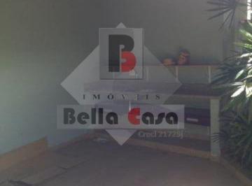 Casa · 220m² · 3 Quartos · 2 Vagas · Sobrado amplo e bem distribuído na Mooca com 3 dormitórios e 1 suite