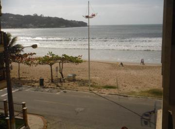 Apartamento de 2 quartos, Itapema · Apartamento de 2 quartos com ar e vista para a praia