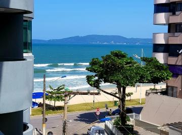 Apartamento de 3 quartos, Itapema · Apartamento de 3 quartos com ar com vista lateral para a praia