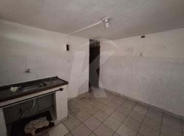 Casa · 35m² · 1 Quarto · Casa com 1 dormitório, cozinha, banheiro, área de serviço