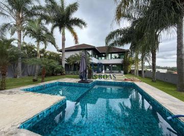 800a43924d955127ce51670f6e66144f9a6c5d6c · Excelente Casa de Alto Padrão com Piscina e Área Externa Completa