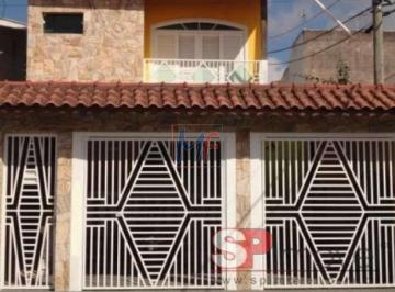 Casa · 276m² · 3 Quartos · Excelente Sobrado , 3 suítes  sendo 1 suite casal com closet e duas suites de solteiros, armários em
