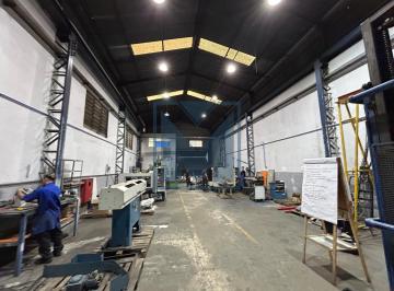 Comercial · 922m² · 15 Vagas · Galpão em Vila das Bandeiras  -  Guarulhos