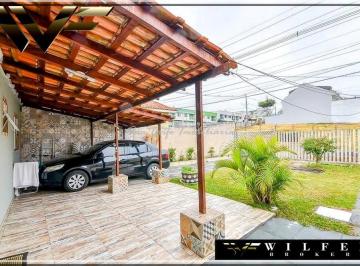 Casa · 72m² · 3 Quartos · 4 Vagas · CASA AMPLA DE FRENTE PARA RUA NO BAIRRO ALTO!!