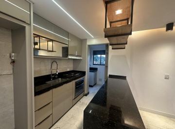 Apartamento · 73m² · 2 Quartos · 1 Vaga · Apartamento com 2 dormitórios, sendo 1 suíte, com varanda e churrasqueira para locação no Bacacheri,